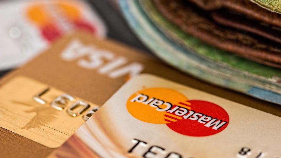 Credit card spending slumps as Americans try to steer clear of debt